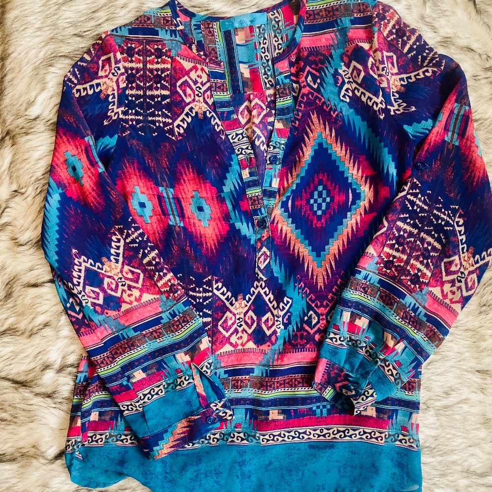 francesca's - Colorful Ikat Print Blouse - M